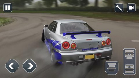 尼桑地平线赛车（Skyline Racing）手游
